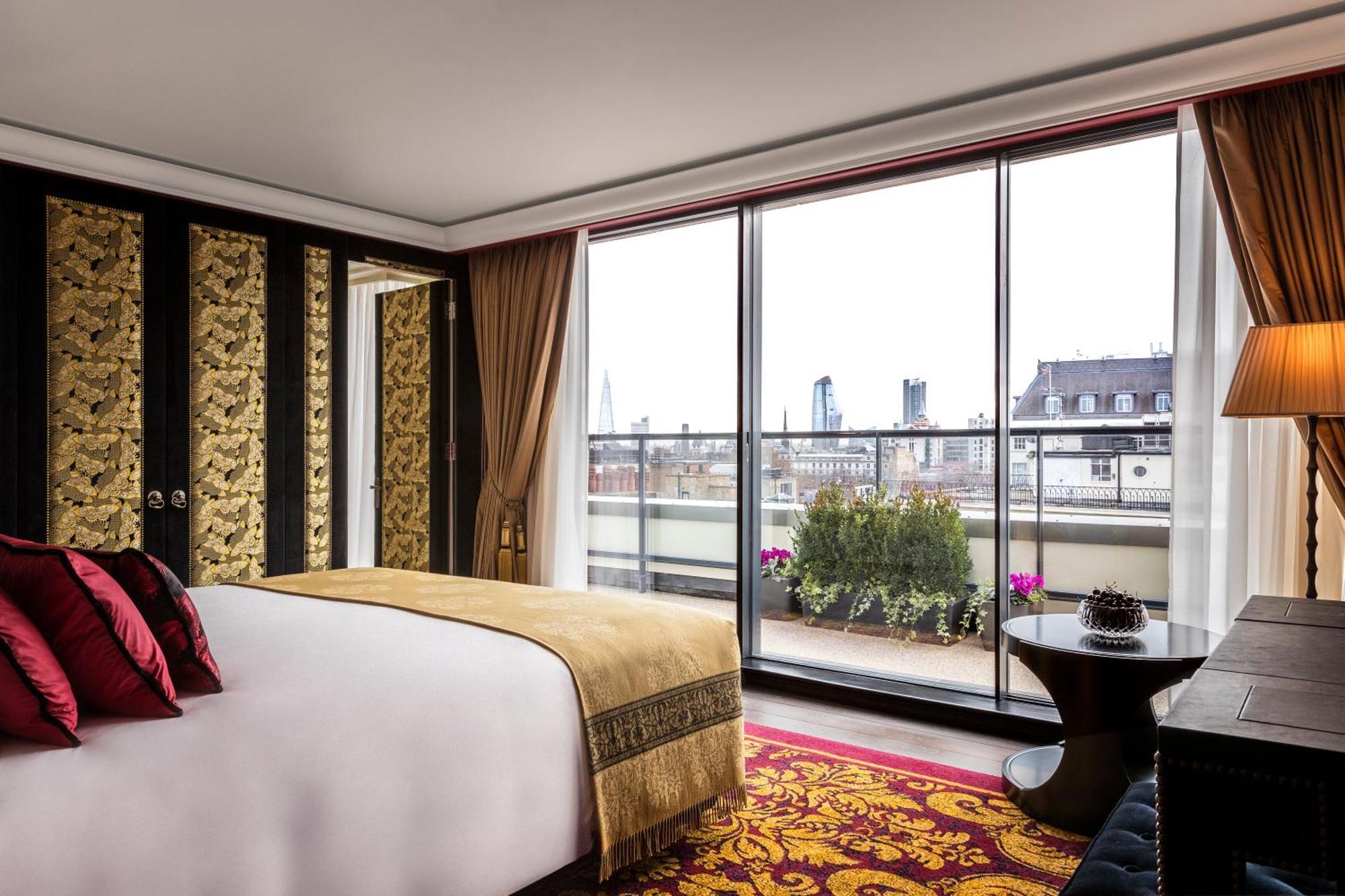 Deluxe Balcony Suite,1543961293:JPEG